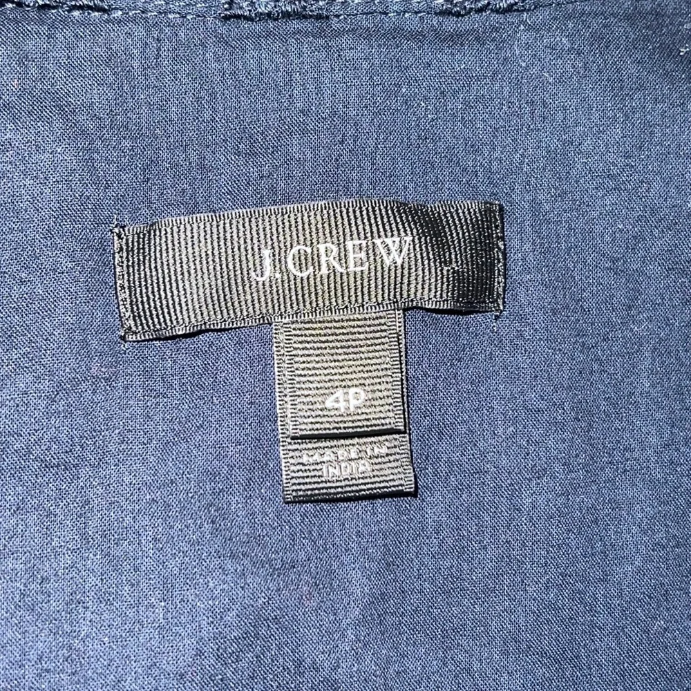 J. Crew Cotton Eyelet Dress w/Collar and Hidden Button Placket Size 4P Navy - Picture 13 of 14